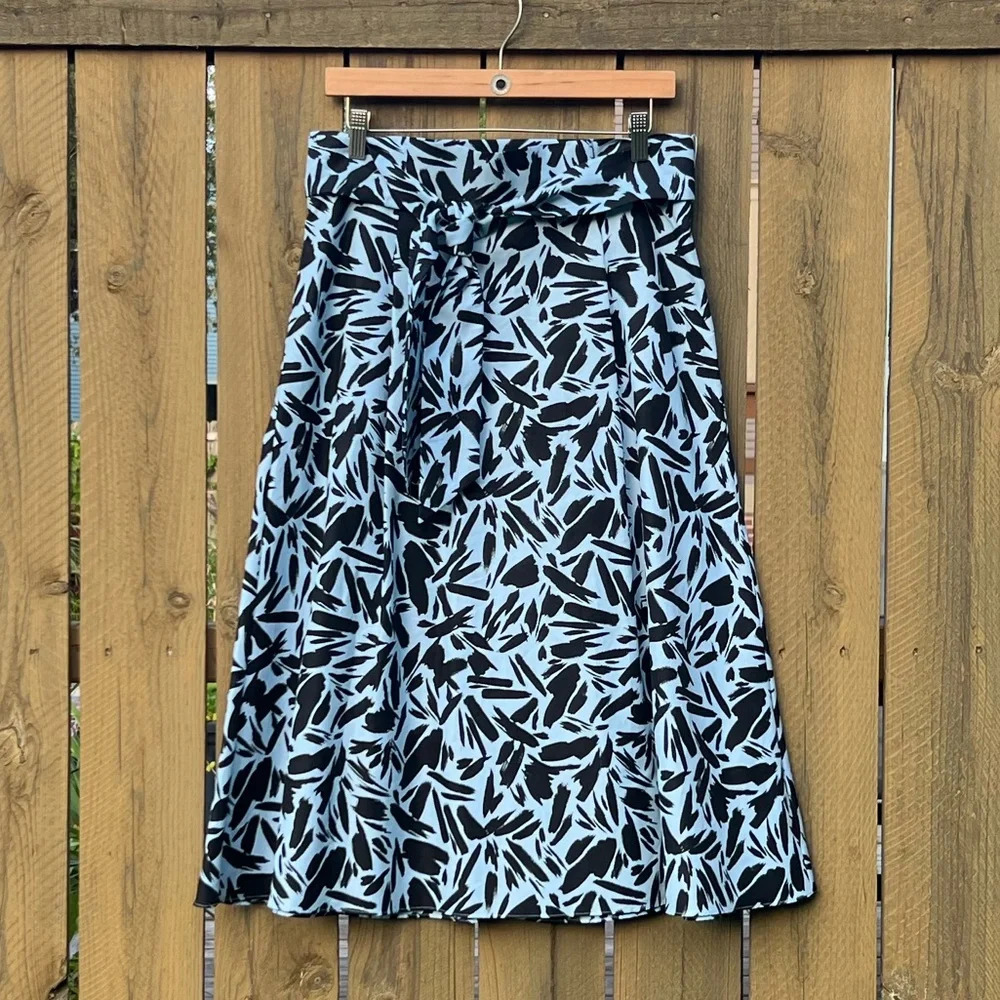 Veronica Beard Brushstroke Patterned Blue Midi Sk… - image 1